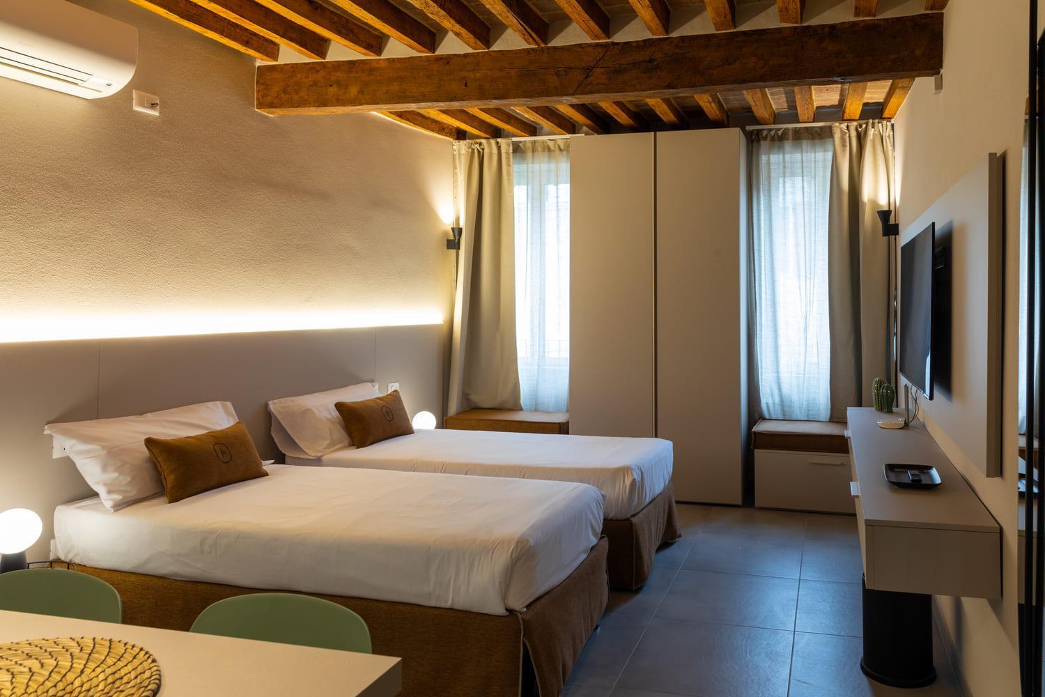 Palais Bernadette Aparthotel Парма Екстериор снимка