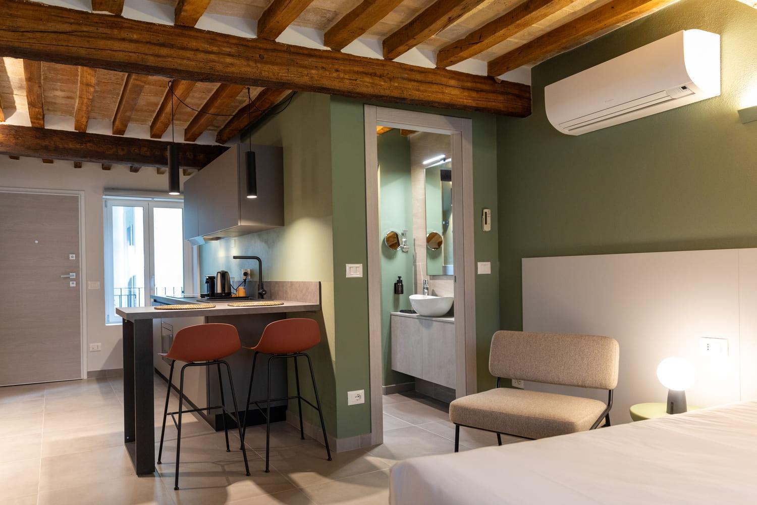 Palais Bernadette Aparthotel Парма Екстериор снимка